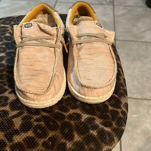 Boys shoes size 2